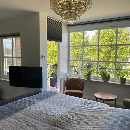 Droomvakanties Egmond Nummer 8 Bed & Breakfast *